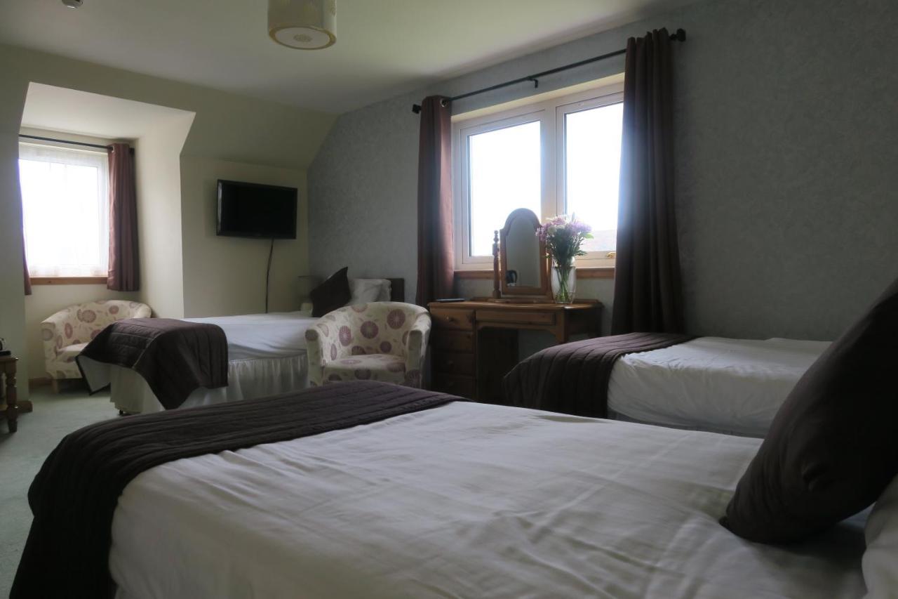 Ben Loyal Hotel Tongue Kültér fotó